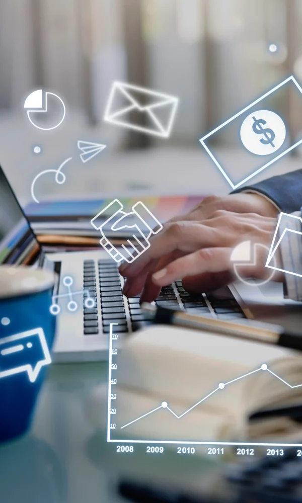 أبدأ منين في التسويق لمشروعي؟ موقع؟ صفحة سوشيال؟